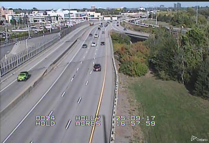 Traffic camera image at 2025-09-17 21:01:06