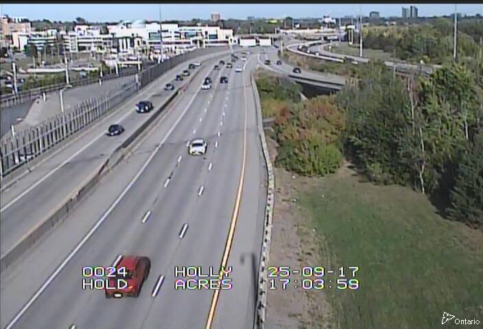 Traffic camera image at 2025-09-17 21:05:56