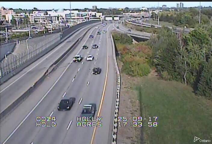 Traffic camera image at 2025-09-17 21:36:00