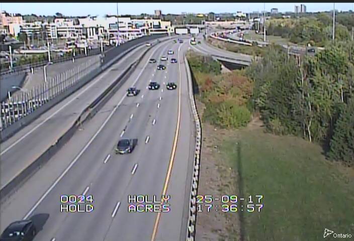 Traffic camera image at 2025-09-17 21:41:04