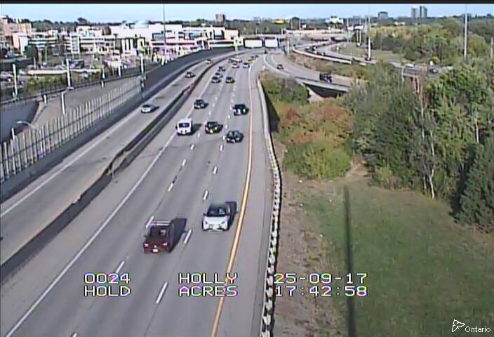 Traffic camera image at 2025-09-17 21:45:59