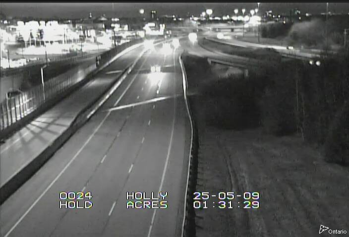 Traffic camera image at 2025-05-09 05:36:18