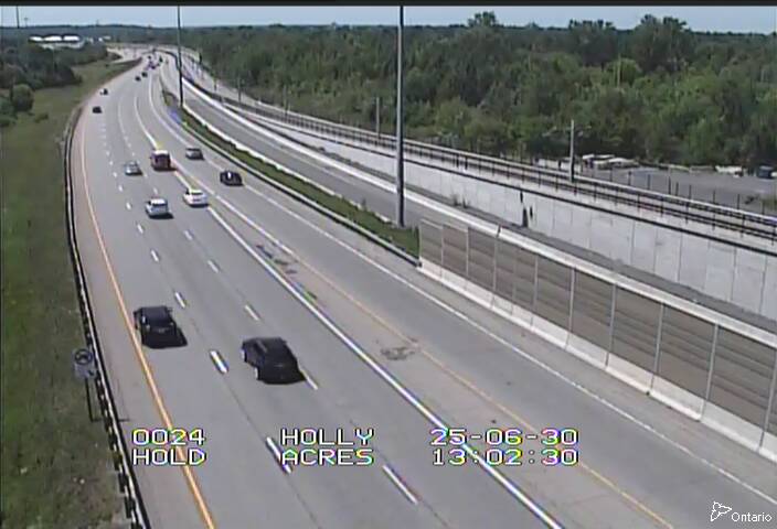 Traffic camera image at 2025-06-30 17:06:05