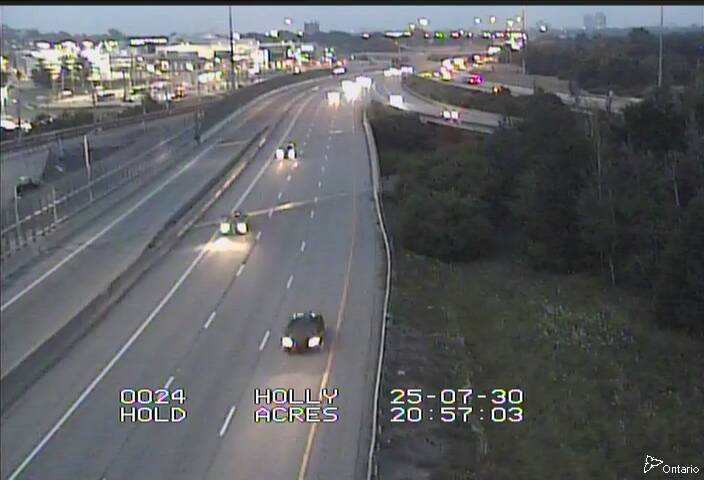 Traffic camera image at 2025-07-31 01:00:56