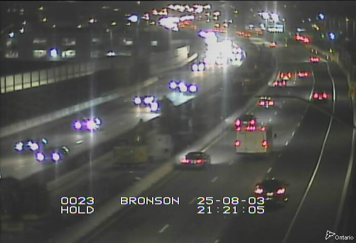 Traffic camera image at 2025-08-04 01:25:52