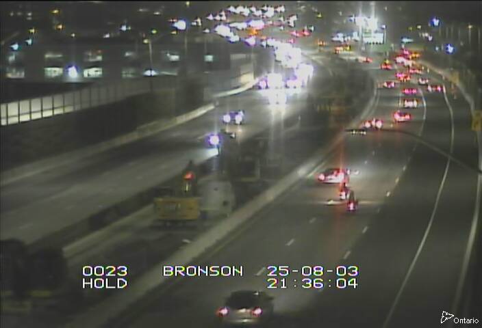 Traffic camera image at 2025-08-04 01:40:53