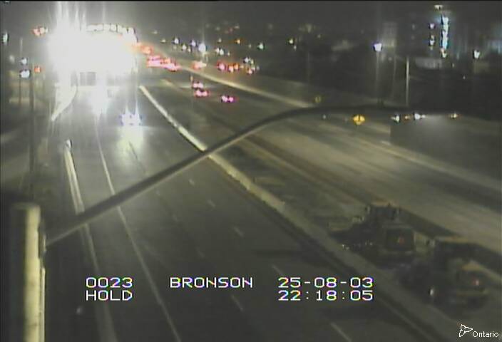 Traffic camera image at 2025-08-04 02:20:54