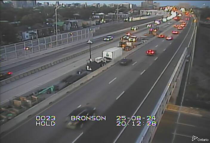 Traffic camera image at 2025-08-25 00:16:00