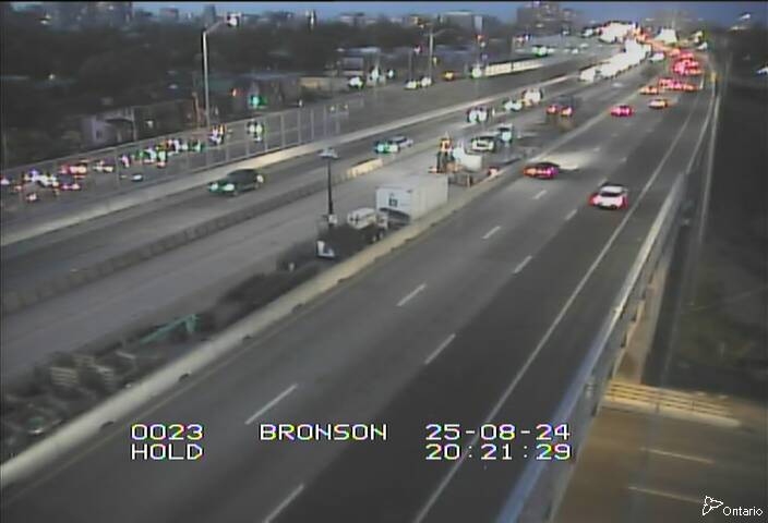 Traffic camera image at 2025-08-25 00:25:55
