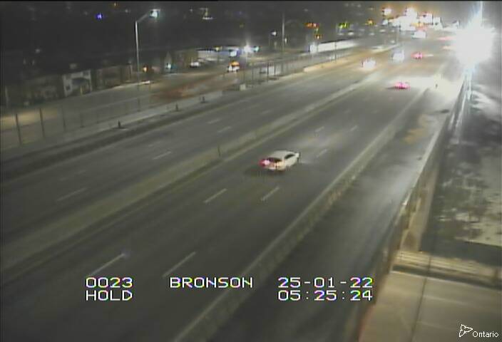 Traffic camera image at 2025-01-22 10:31:42