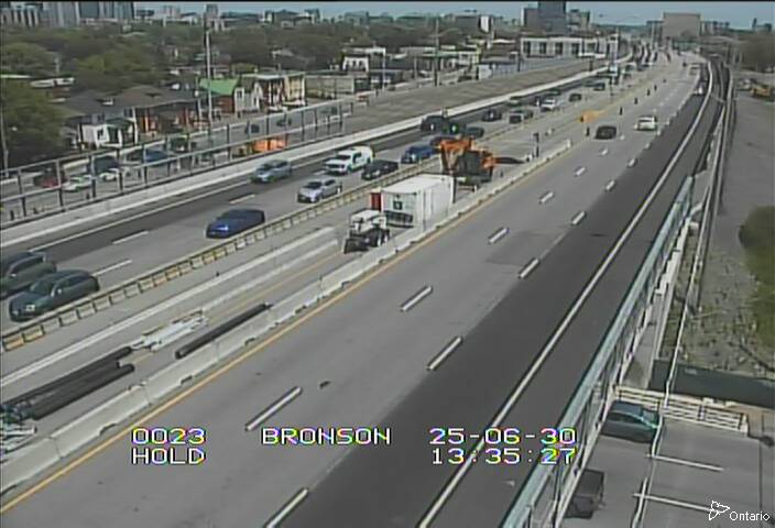 Traffic camera image at 2025-06-30 17:41:00