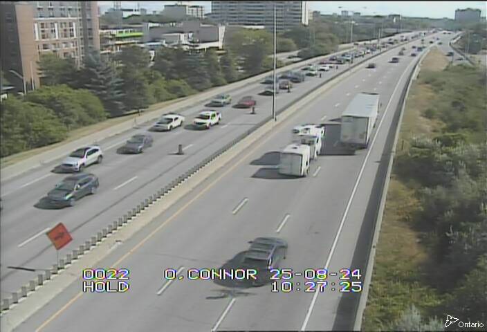 Traffic camera image at 2025-08-24 14:31:02