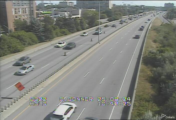 Traffic camera image at 2025-08-24 14:46:01