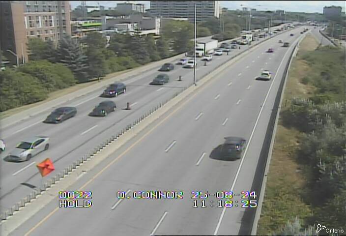 Traffic camera image at 2025-08-24 15:21:02