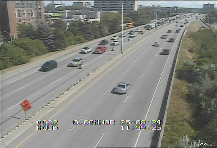 Traffic camera image at 2025-08-24 15:41:00