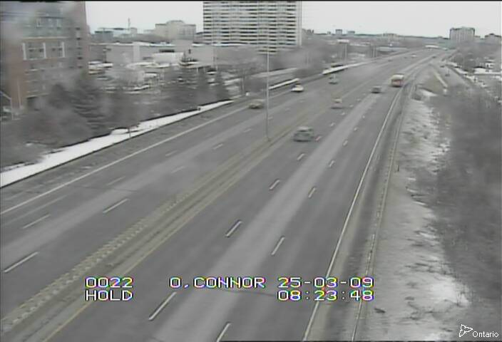 Traffic camera image at 2025-03-09 13:30:40