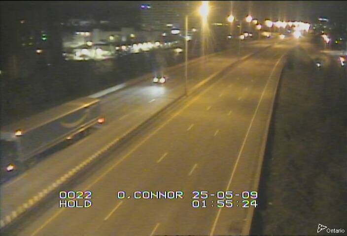 Traffic camera image at 2025-05-09 06:00:44