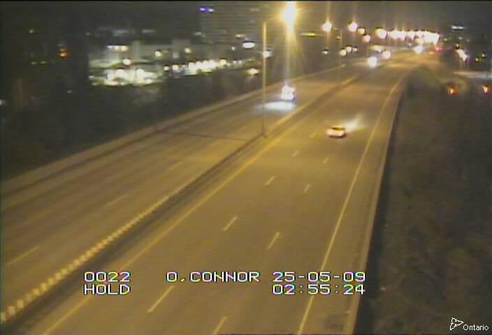 Traffic camera image at 2025-05-09 07:00:46
