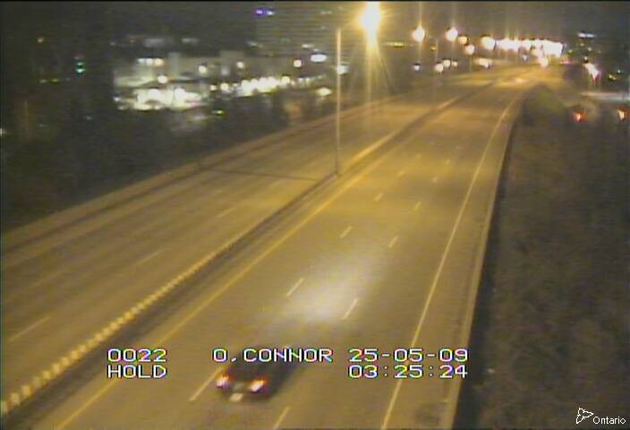 Traffic camera image at 2025-05-09 07:30:45