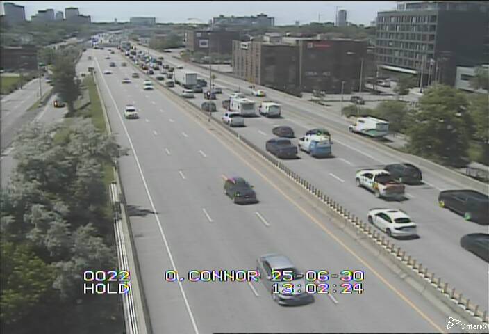 Traffic camera image at 2025-06-30 17:06:06