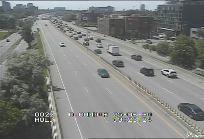 Traffic camera image at 2025-06-30 17:26:17