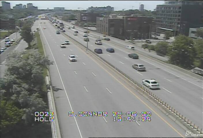 Traffic camera image at 2025-06-30 17:46:02
