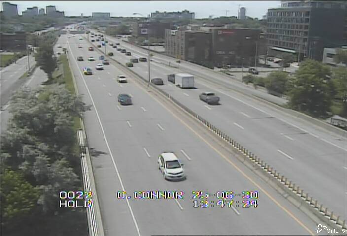 Traffic camera image at 2025-06-30 17:51:00