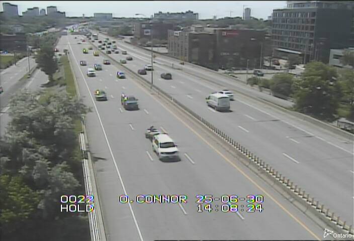 Traffic camera image at 2025-06-30 18:11:00