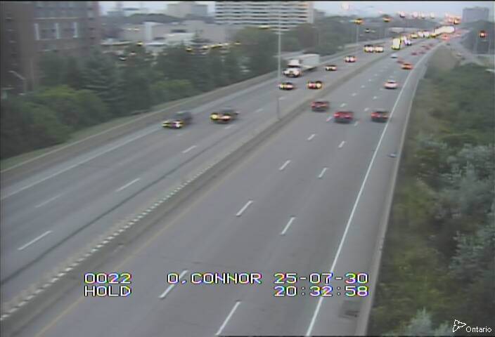 Traffic camera image at 2025-07-31 00:35:56