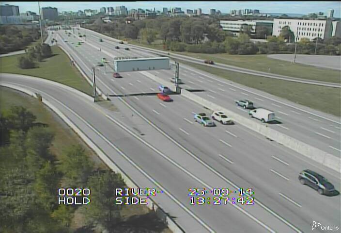 Traffic camera image at 2025-09-14 17:30:55