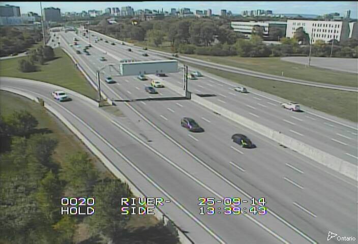 Traffic camera image at 2025-09-14 17:40:57