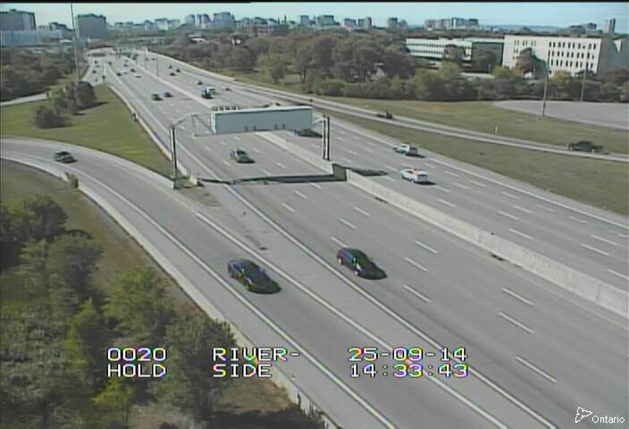 Traffic camera image at 2025-09-14 18:35:55