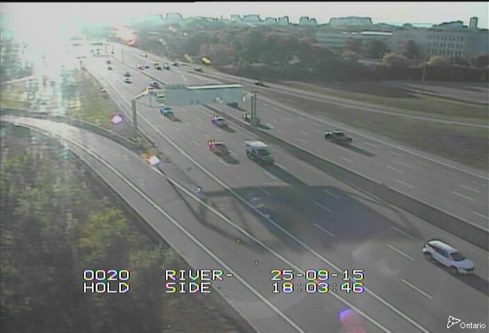 Traffic camera image at 2025-09-15 22:06:02