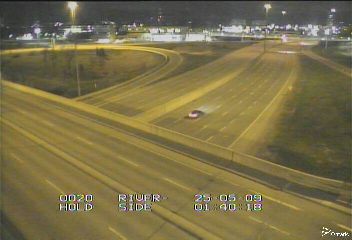 Traffic camera image at 2025-05-09 05:45:47