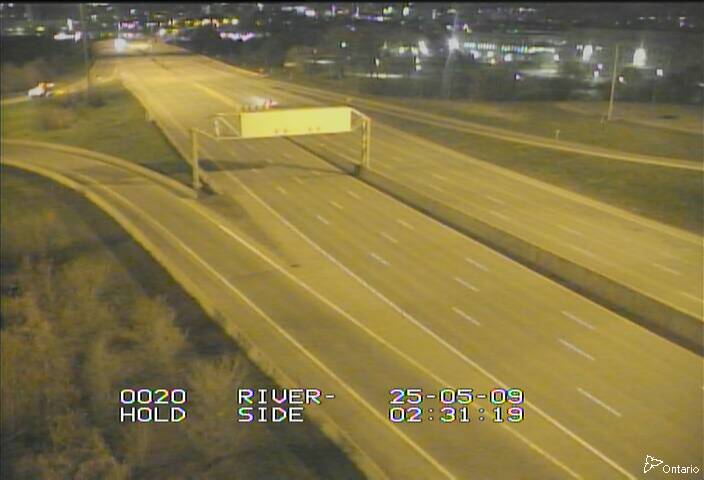 Traffic camera image at 2025-05-09 06:36:21