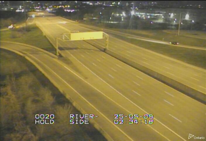 Traffic camera image at 2025-05-09 06:40:41