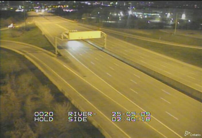 Traffic camera image at 2025-05-09 06:45:42