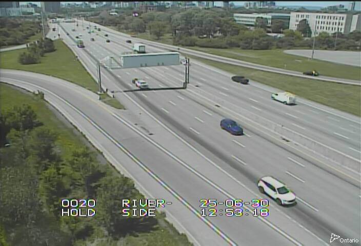 Traffic camera image at 2025-06-30 16:55:54