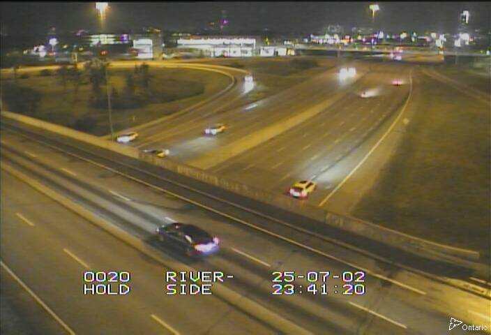 Traffic camera image at 2025-07-03 03:46:04