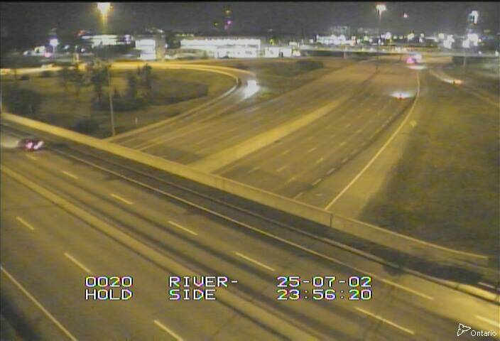 Traffic camera image at 2025-07-03 04:01:27