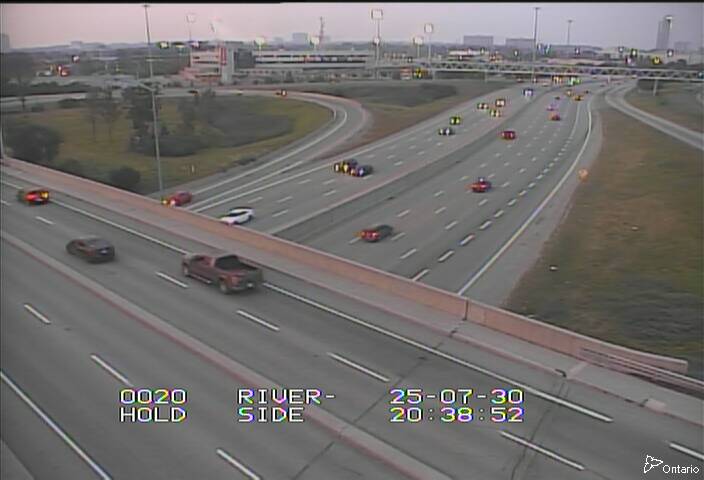 Traffic camera image at 2025-07-31 00:40:53