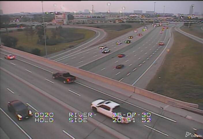 Traffic camera image at 2025-07-31 00:46:03