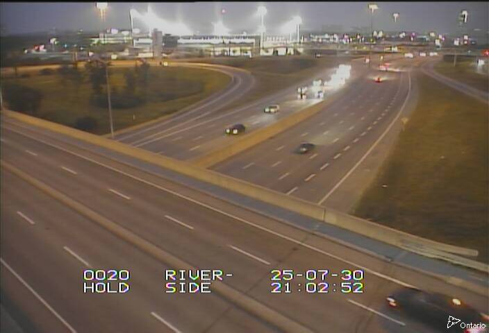 Traffic camera image at 2025-07-31 01:06:06