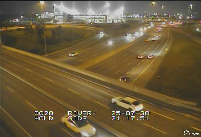 Traffic camera image at 2025-07-31 01:20:56