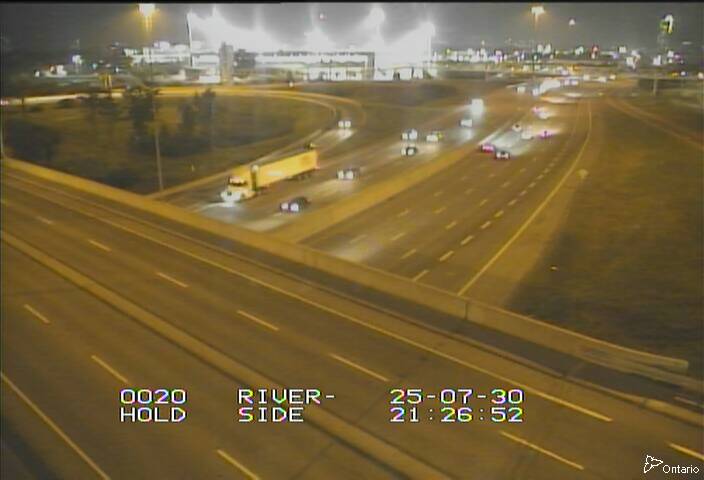 Traffic camera image at 2025-07-31 01:31:02