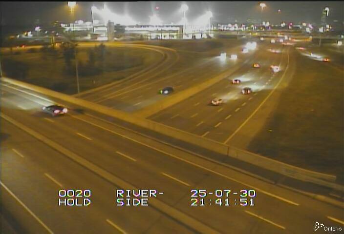 Traffic camera image at 2025-07-31 01:46:02