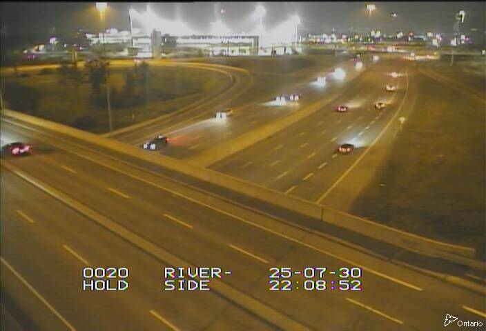 Traffic camera image at 2025-07-31 02:10:50