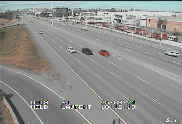 Traffic camera image at 2025-08-24 14:15:59