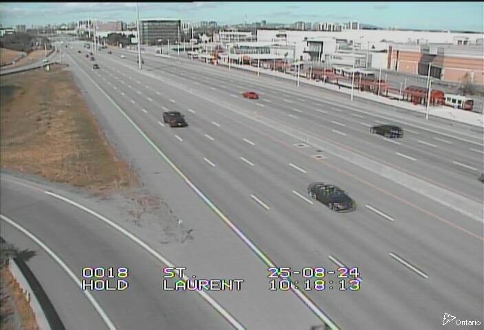 Traffic camera image at 2025-08-24 14:21:01