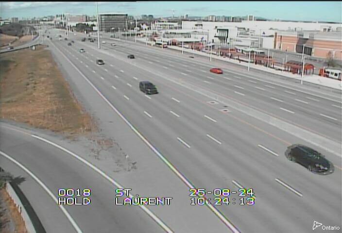 Traffic camera image at 2025-08-24 14:26:00